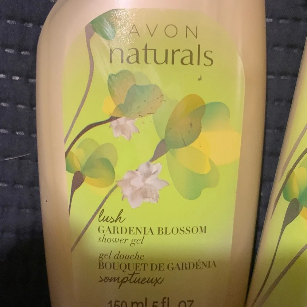Avon Naturals Lush Gardenia Blossom Duo - Picture 2 of 3